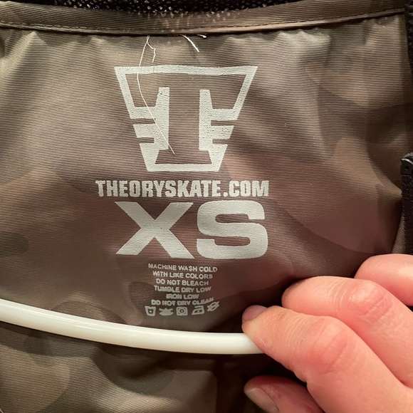 Theory mens pullover windbreaker - Picture 4 of 4